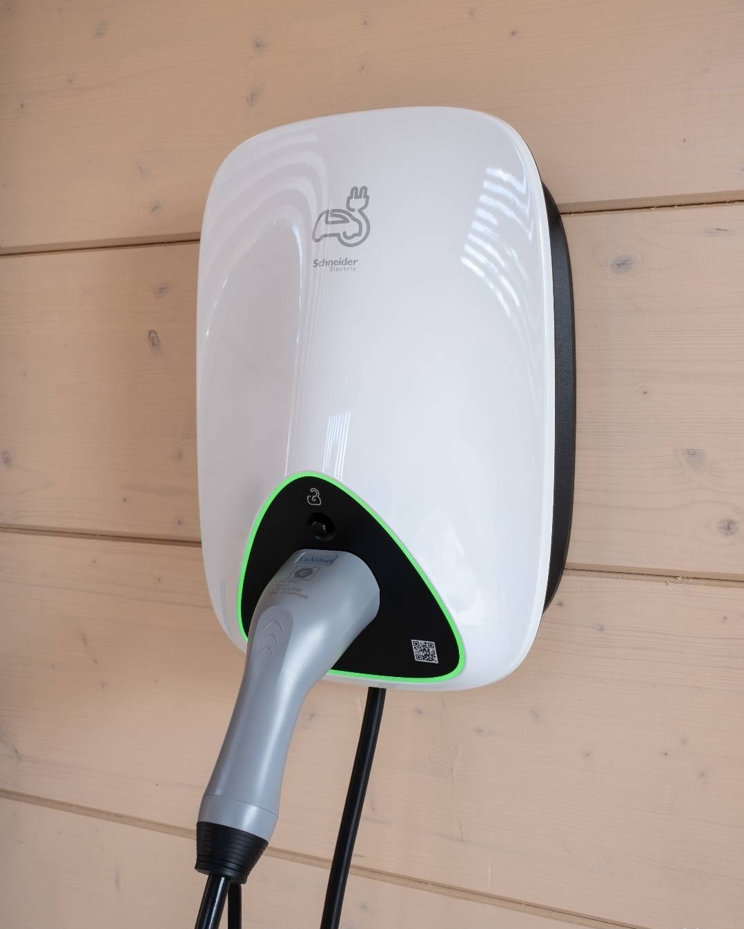 Borne de recharge à Nans-les-Pins