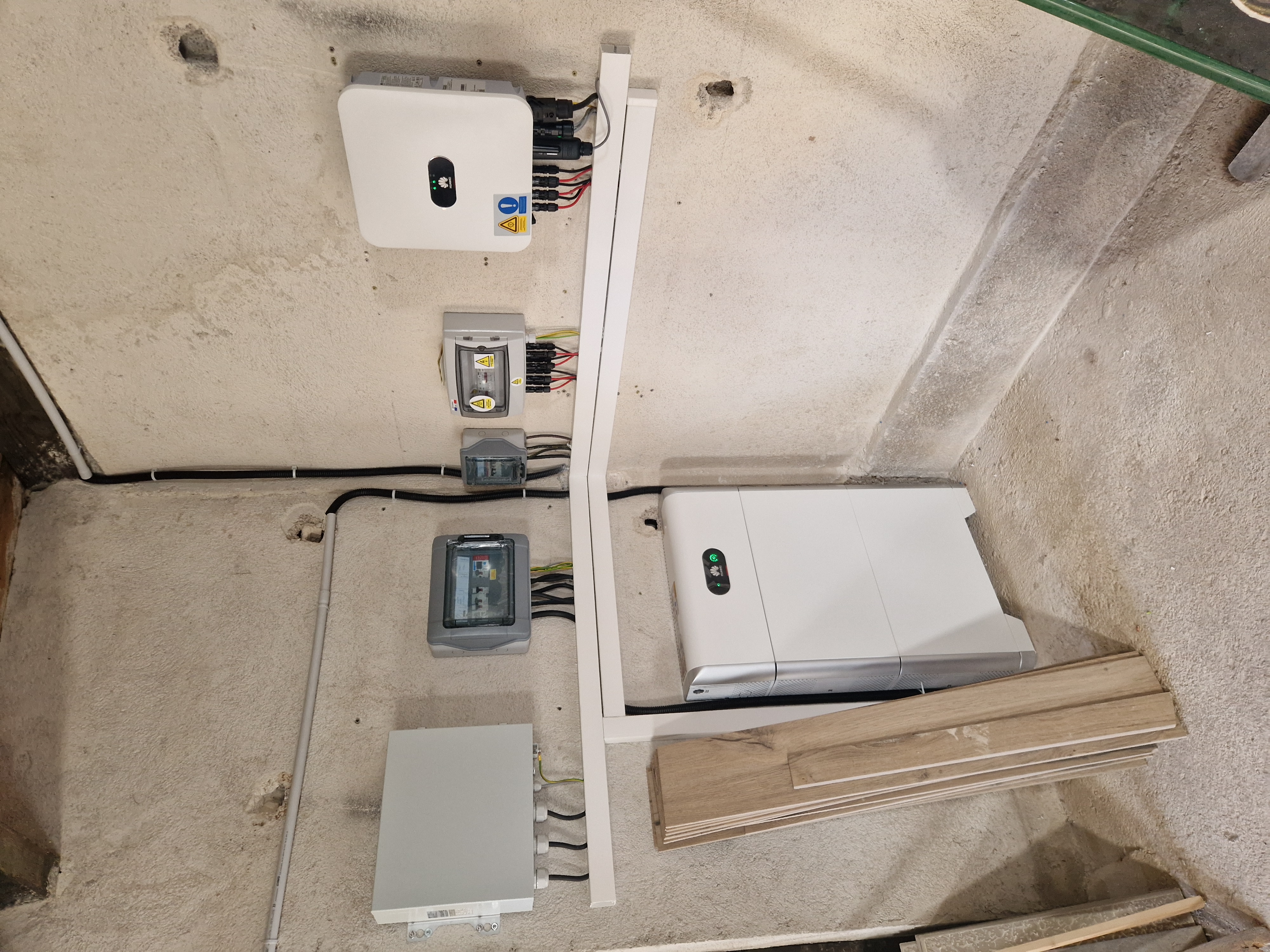 Partie électrique solaire à Gémenos